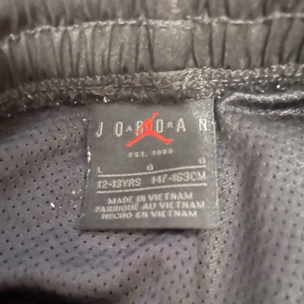 Jordan Boys' Size Large‎ 12/13 Jumpman Woven Play Shorts